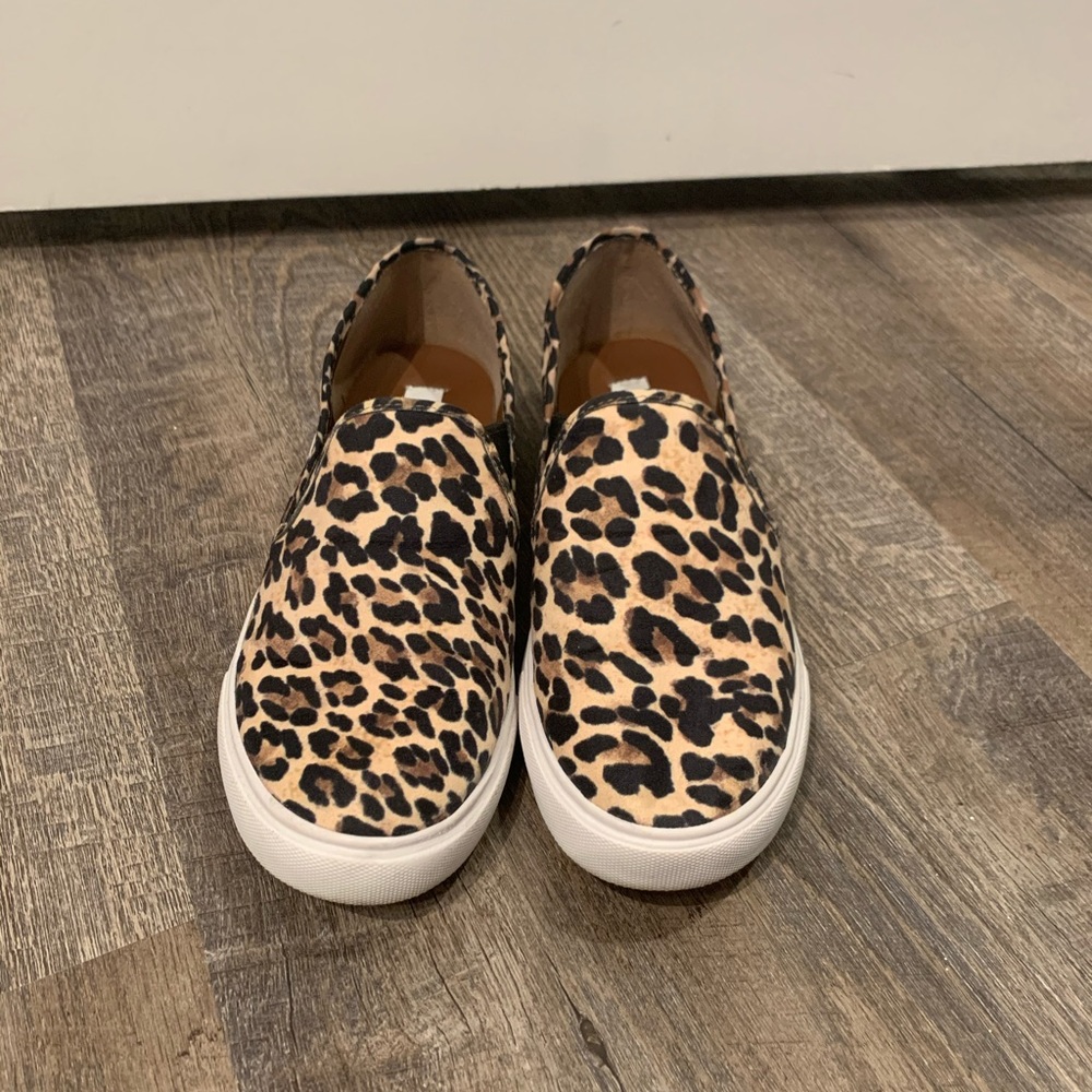 Steve Madden Leopard Slip ons